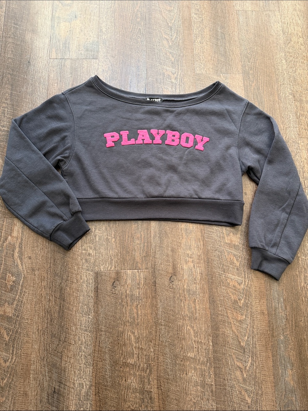 WOMENS PLAYBOY BUNNY PACSUN CROPPED PULLOVER SWEATSHIRT HOODIE